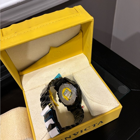 INVICTA Pro Diver Men Model 21556 - Men's Watch Quartz - Picture 5 of 9